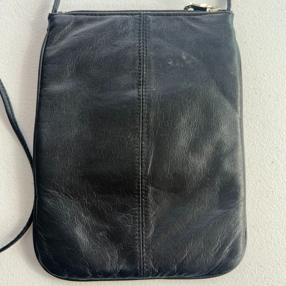 Wilsons Leather Maxima Black Crossbody Bag W/ Double Zippers - Picture 6 of 9